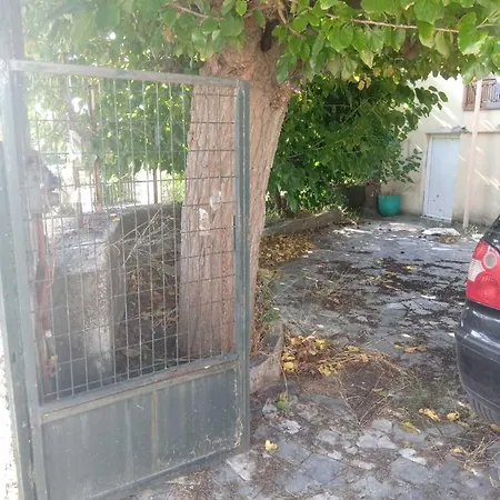 ησυχη דירה *